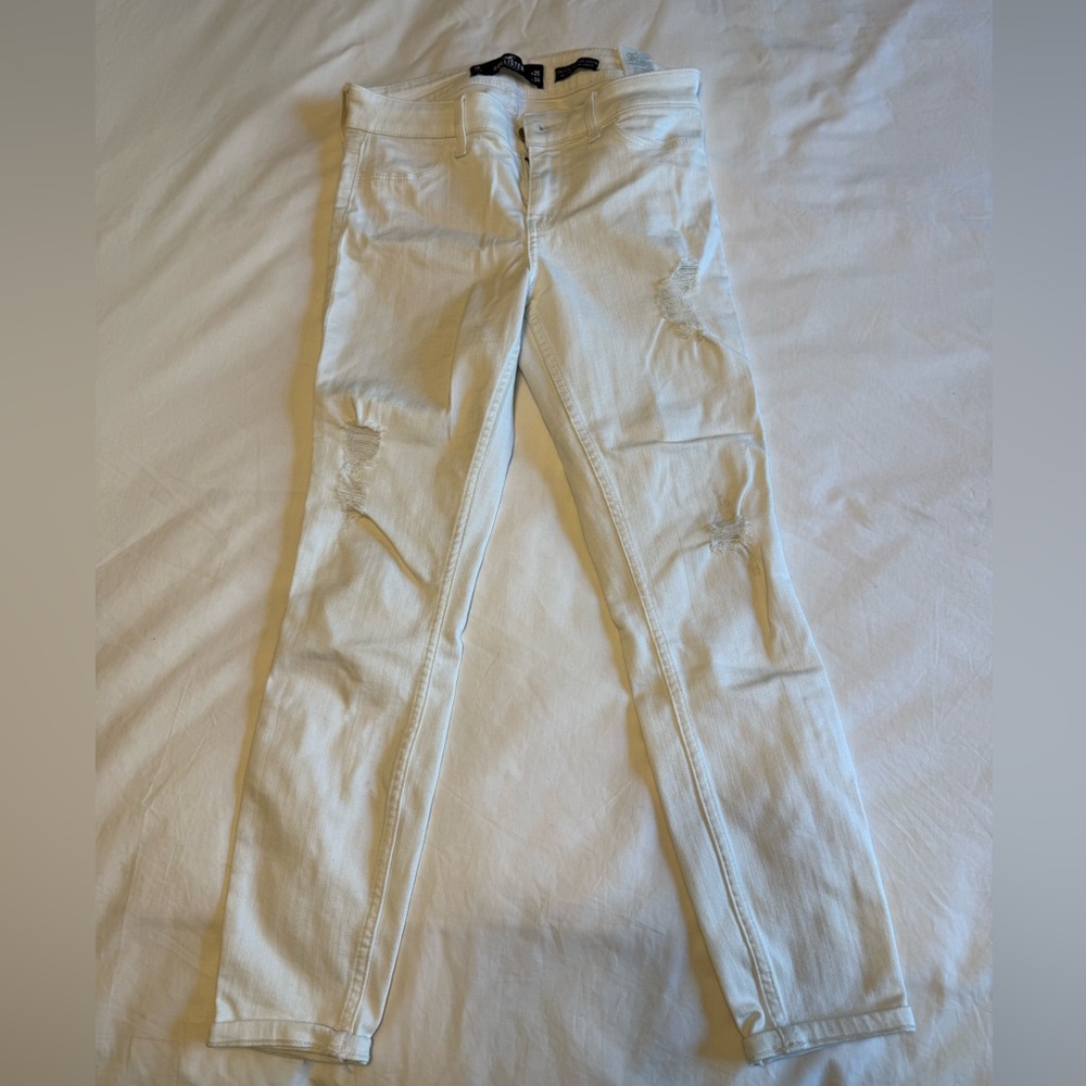 Hollister White Low-Rise Crop Jean Leggings